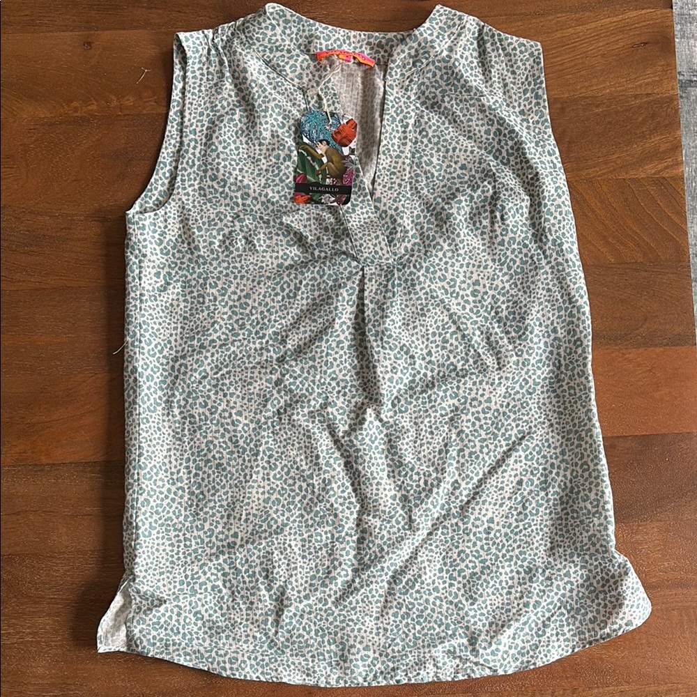 Vilagallo Cream and Light Blue Leopard Print Sleeveless Blouse Size 38 NWT